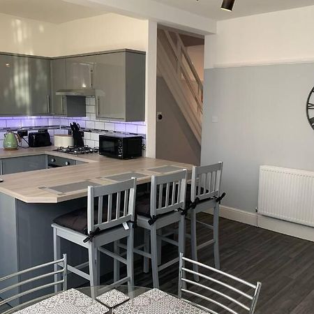 Modern Fully Refurbished 3 Bedroom Home Blackpool Extérieur photo